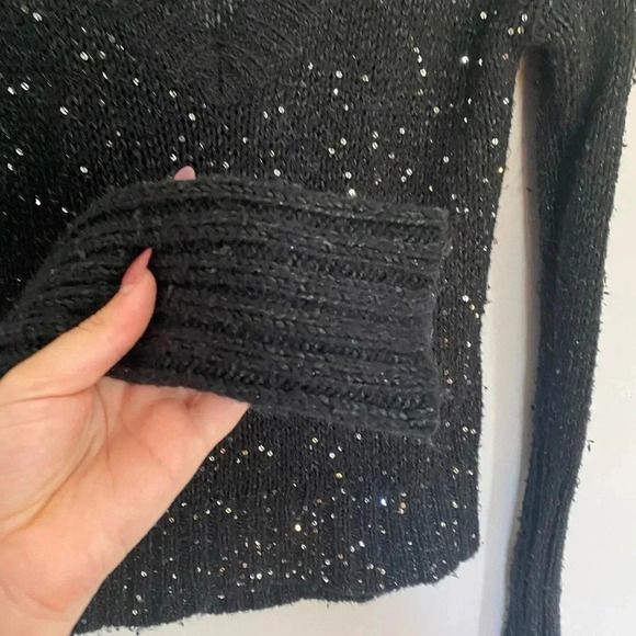 Mudd Black Sequined Sweater Size Medium in Junior’s - Picture 4 of 5